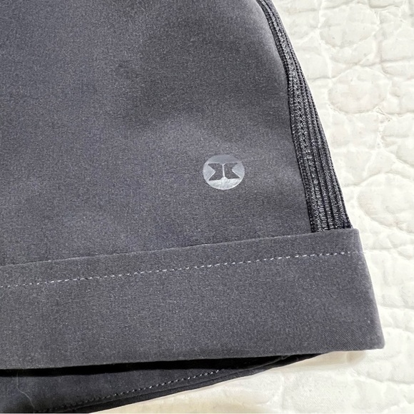 REEBOK Womens Dark Grey Cuffed Shorts, Size Large, #216 - Picture 6 of 9